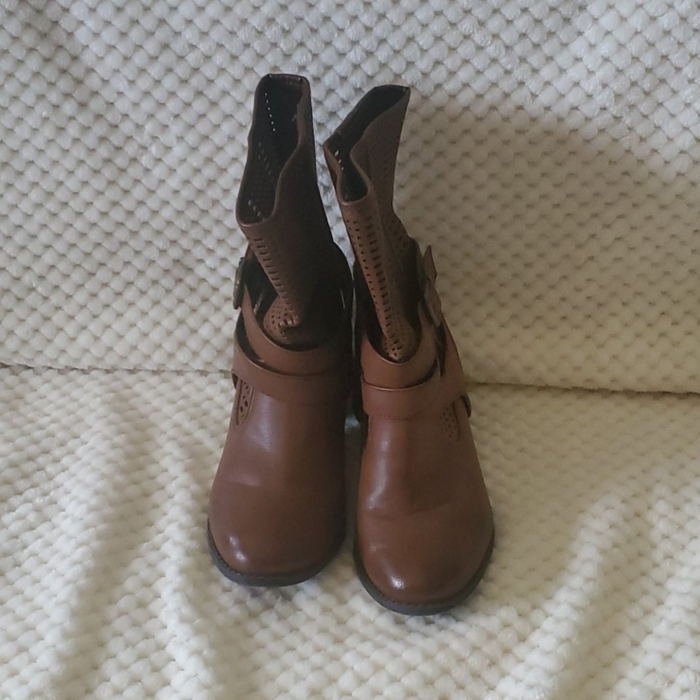 Brown boots